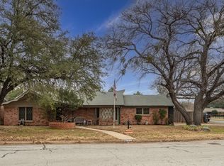 2020 Williams Pl, Fort Worth, TX 76111