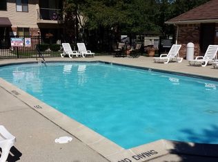 19108 Merriman Rd, Livonia, MI 48152