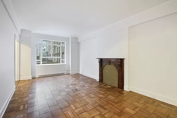 1st image of 25 Central Park W APT 3F