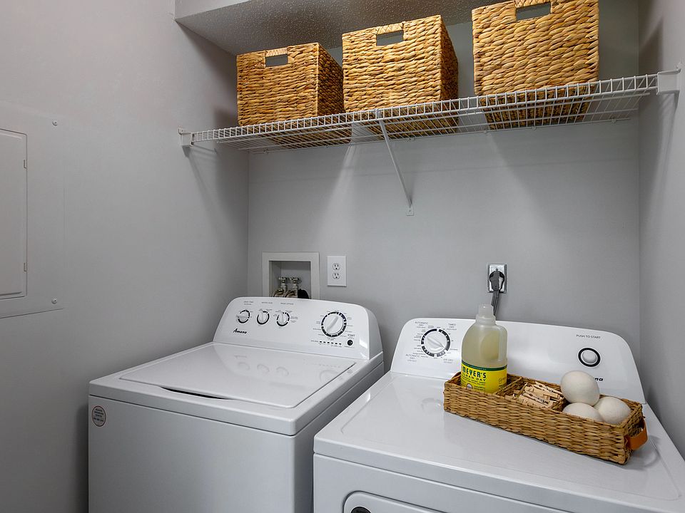 Experience the convenience of an in-unit laundry room, equipped with a full-size washer and dryer. Say goodbye to laundromat trips and enjoy the ease of doing laundry in the comfort of your own home.