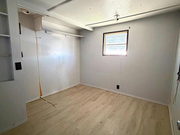 3rd image of 3589 Wells Rd #30