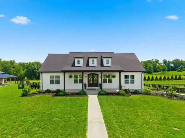 76 Woodspoint Dr, Lancaster, KY 40444