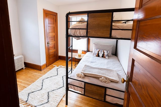 Bunk room