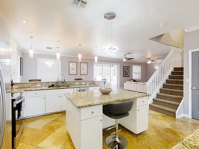 8659 Pegasus Dr — Photo 12