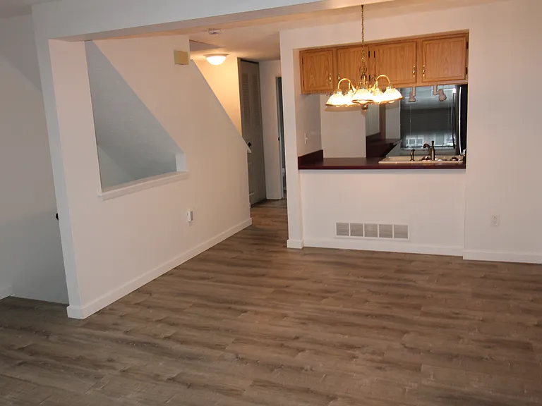 148 Ligonier Ln — Photo 7