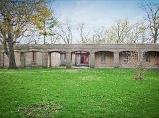 2260 Tara Dr, Elgin, IL 60123