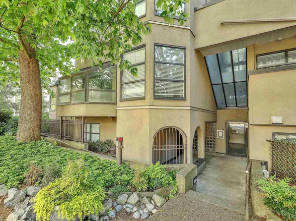1106 Pacific St #208, Vancouver, BC V6E 1T4