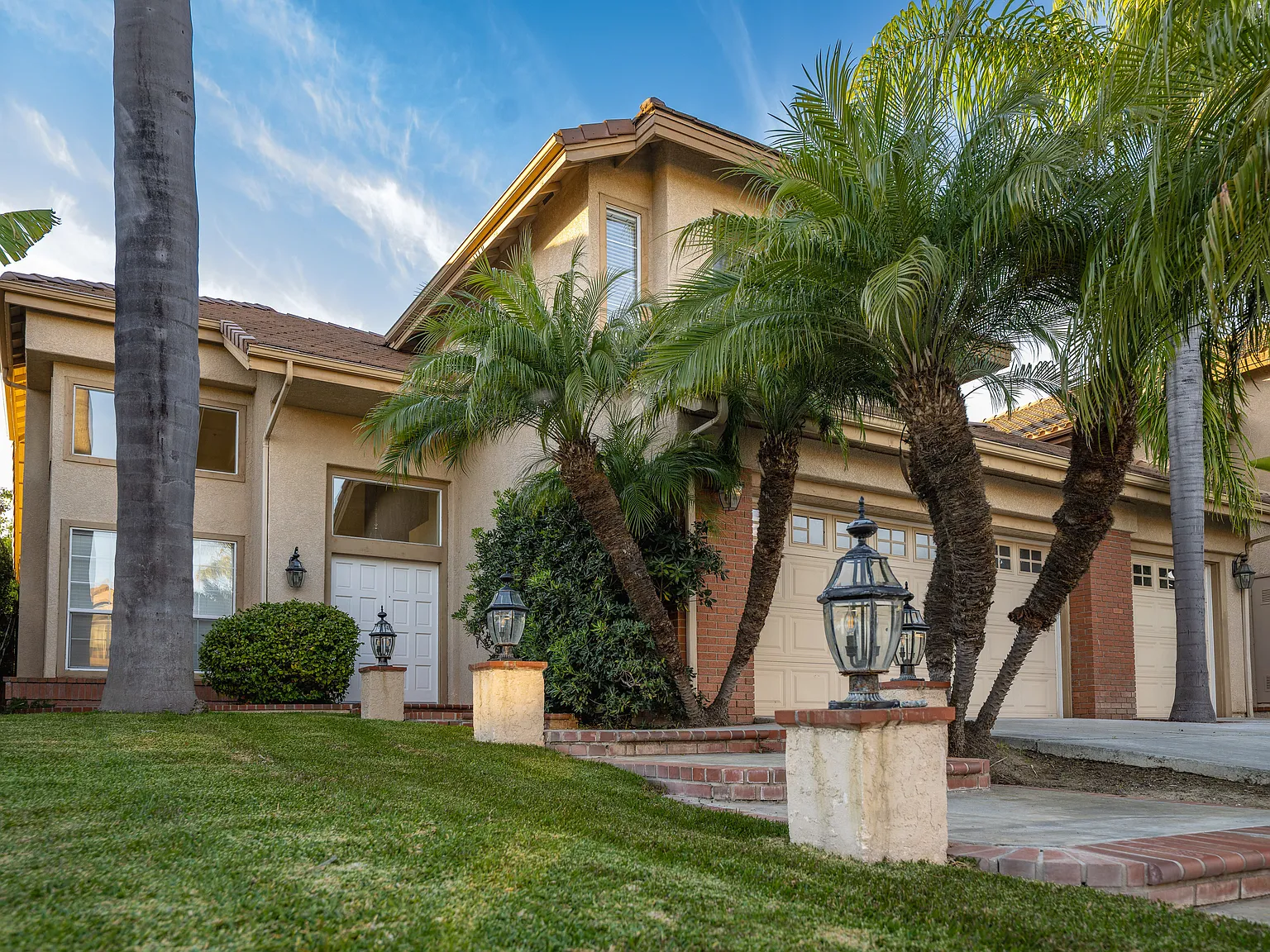 4 bed, 2981 sqft, $7,250 — Photo 3