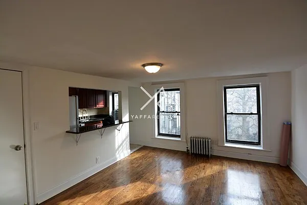 Rented by Yaffa Realty LLC | media 8