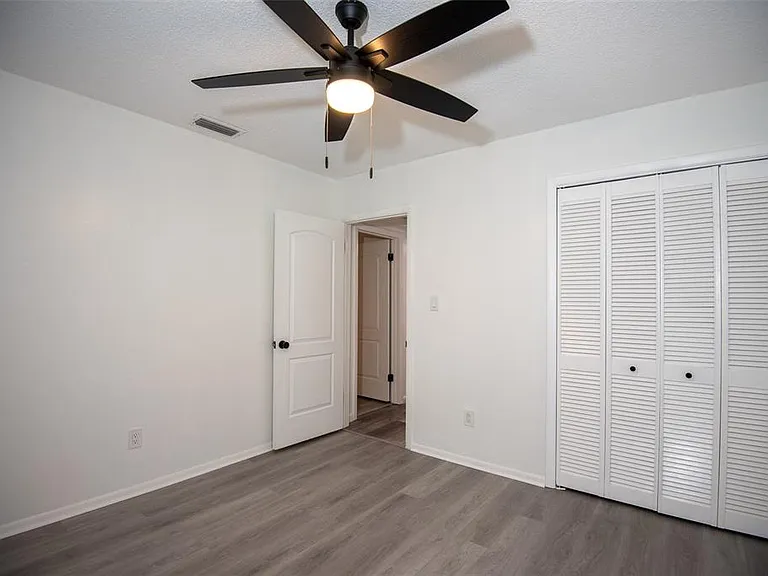 6440 Greylynne St — Photo 32