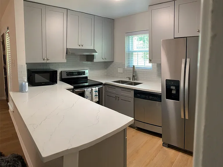 875 Wax Myrtle Ln #A — Photo 4