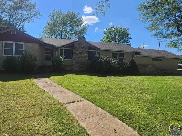819 N Broadway St, Herington, KS 67449