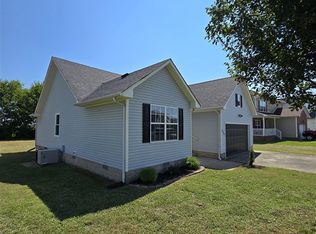 604 S Cavalcade Cir, Oak Grove, KY 42262