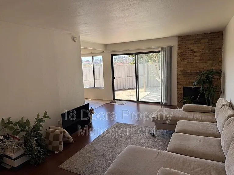 8039 Caminito Mallorca — Photo 5