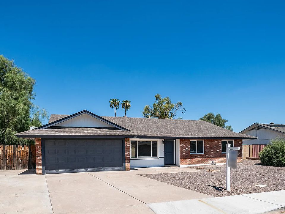 1st image of 3054 E Glade Ave