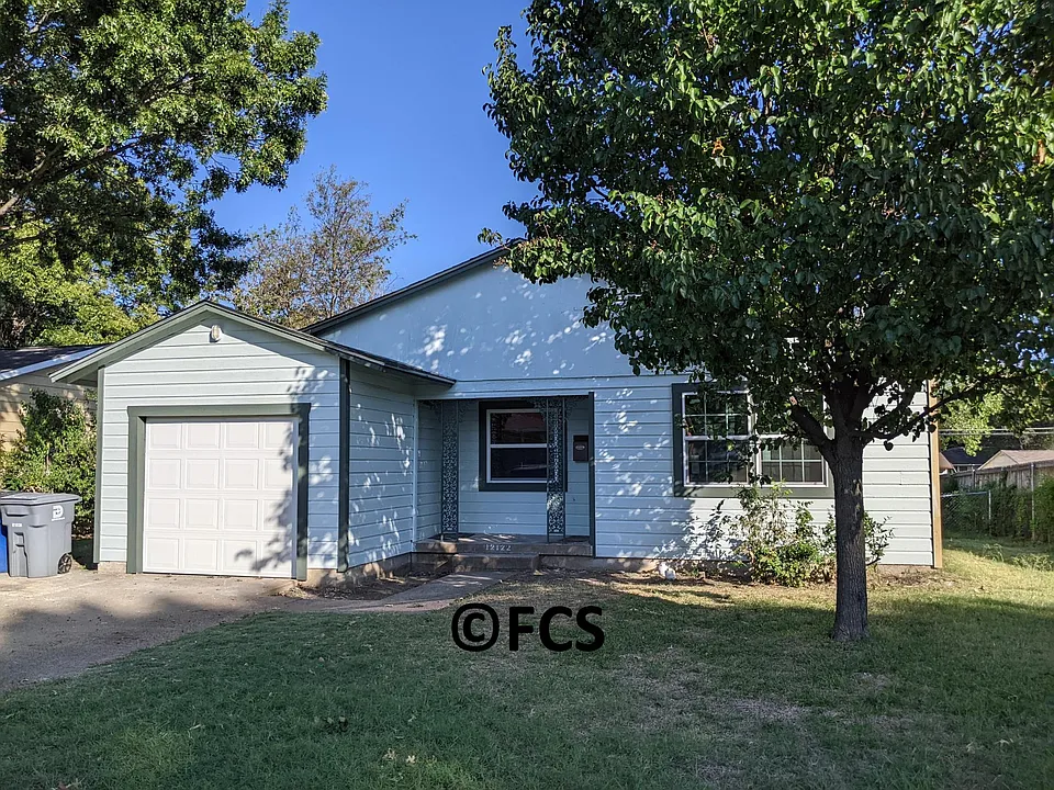 12122 Bellafonte Dr