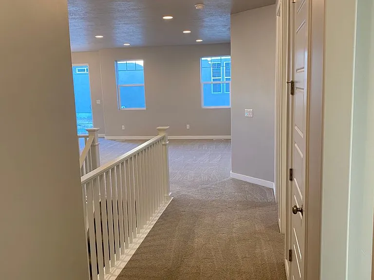 6620 N Salt Creek Peak — Photo 2