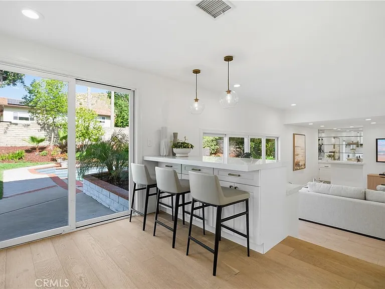 5347 Cangas Dr — Photo 12