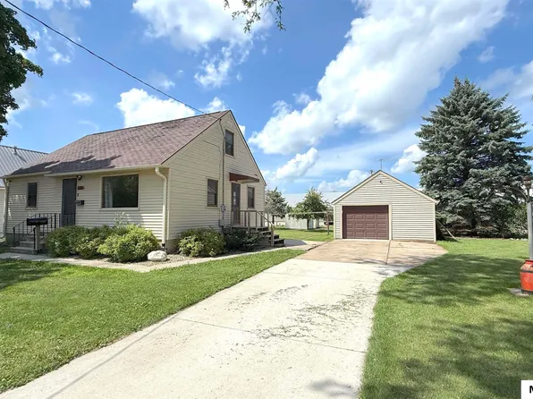 526 12th St SE, Mason City, IA 50401