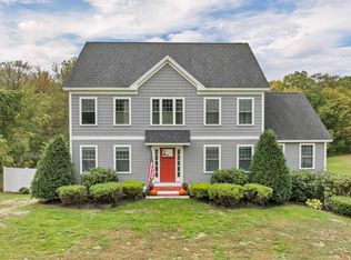 22 Stratham Heights Rd, Stratham, NH 03885