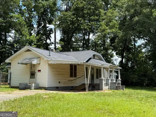 2443 Old Cornelia Hwy, Gainesville, GA 30507