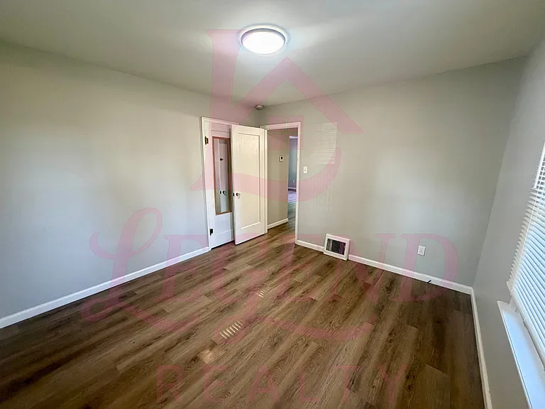 10869 Pear Tree Ln — Photo 15