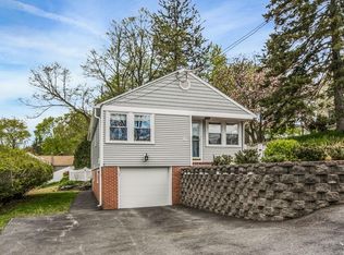 17 Florence Rd, Methuen, MA 01844