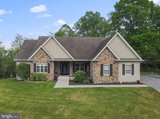 396 Braeburn Dr, Martinsburg, WV 25403