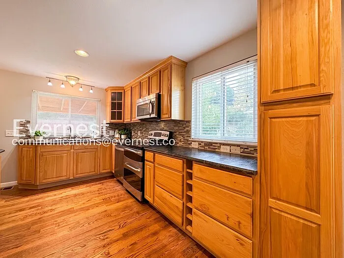 4220 S Inca St — Photo 8