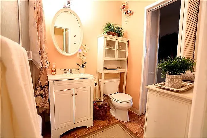 2 bed, 1000 sqft, $3,200 — Photo 3