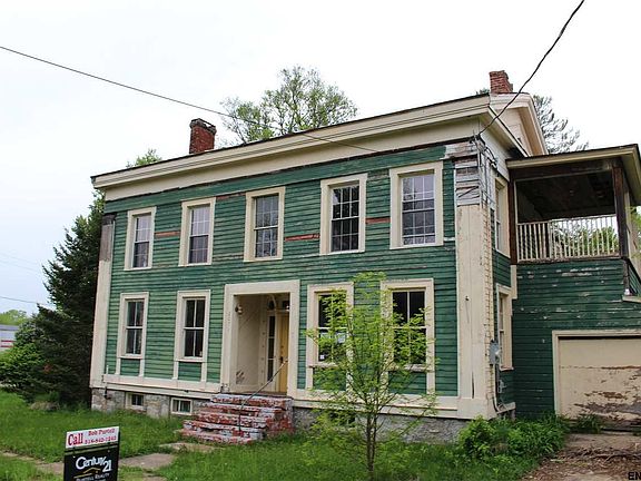 2nd image of 2071 East St