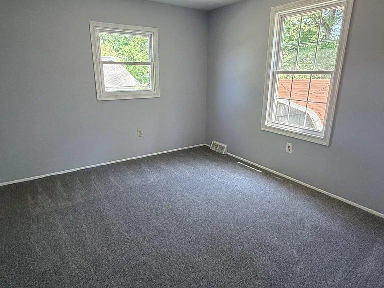 10003 Lomond Dr — Photo 14