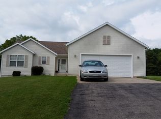 983 Rookus Dr, Wayland, MI 49348