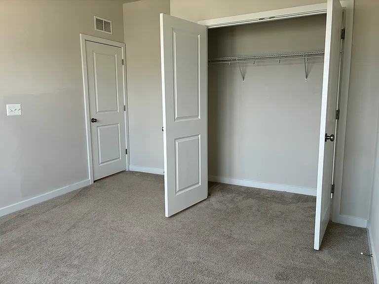 2062 Whithorn Hl — Photo 29