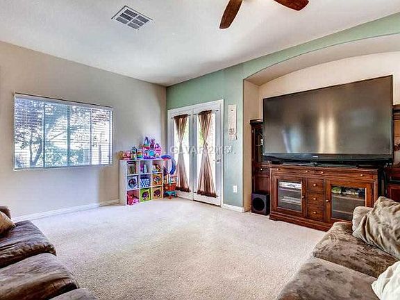 4th image of 9125 Forest Willow Ave