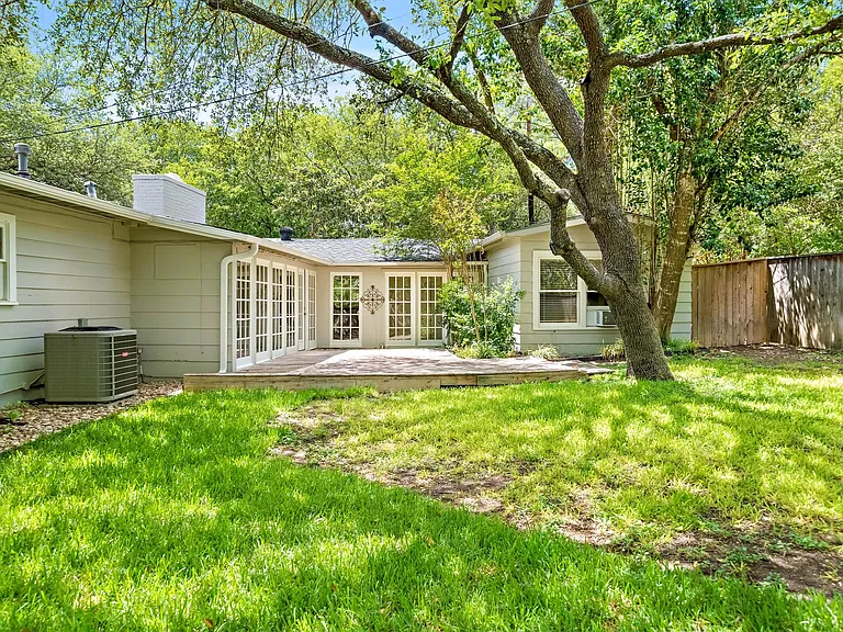 705 Eventide Dr — Photo 25