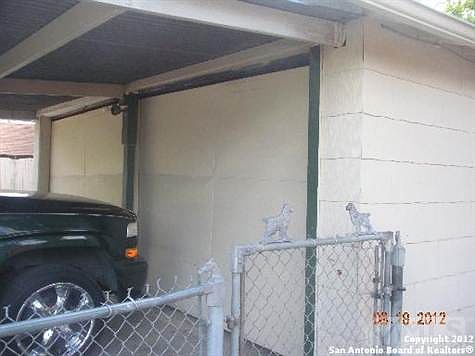 4th image of 802 Alexander Hamilton Dr