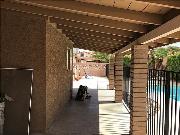 3rd image of 7113 Lodge Cir