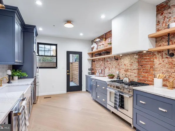 1737 N 26th St, Philadelphia, PA 19121