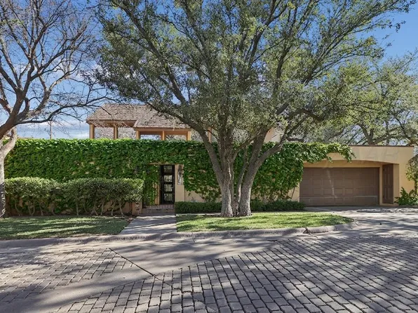 2 Woodstone St, Amarillo, TX 79106