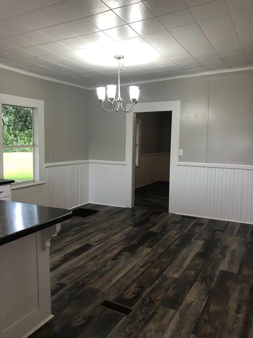 2 bed, 950 sqft, $1,295 — Photo 4
