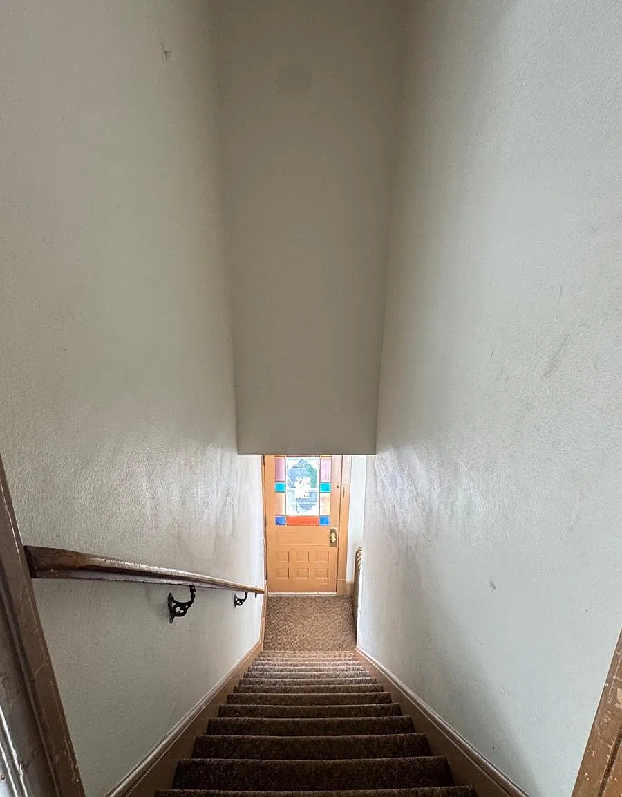 3 bed, 1100 sqft, $1,300 — Photo 3