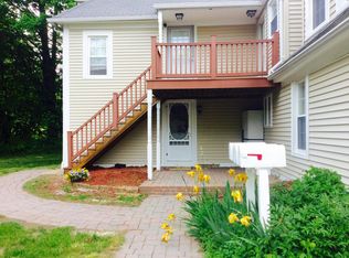 52 Main St APT B, East Hampton, CT 06424