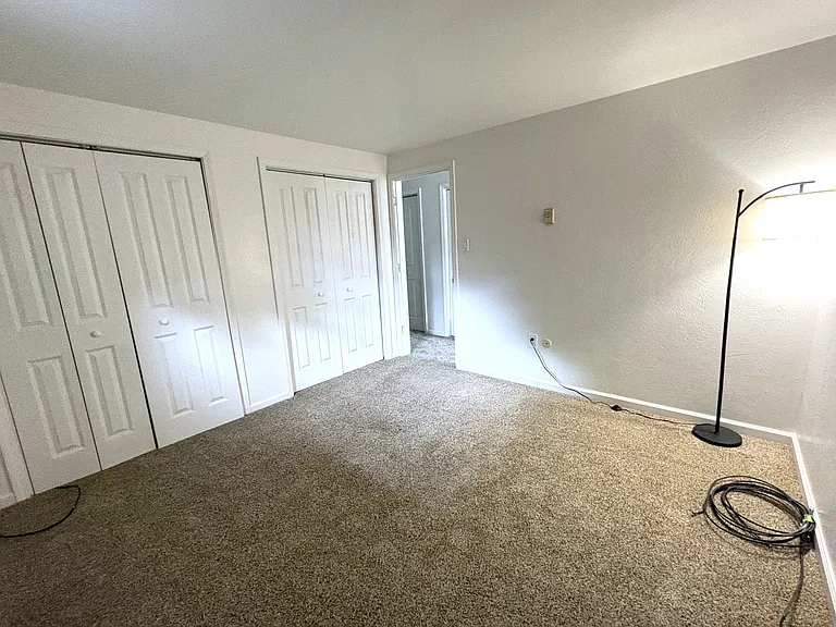 100 Bowman St #102 — Photo 8