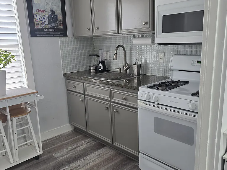 2320 1/2 Ruth St — Photo 5