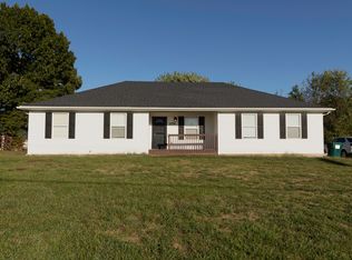 1174 Emerald Rd, Spokane, MO 65754