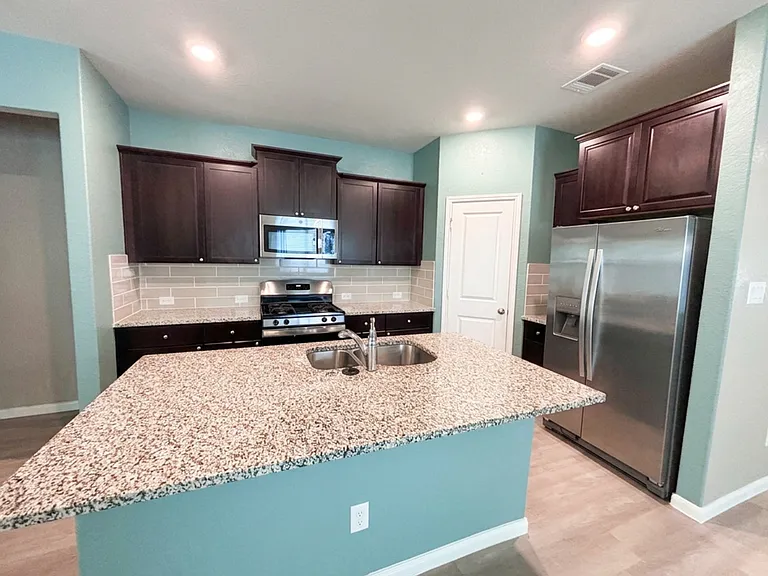 9723 Morgans Mls — Photo 12