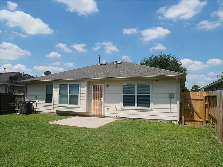 11931 Panay Village Cir — Photo 6