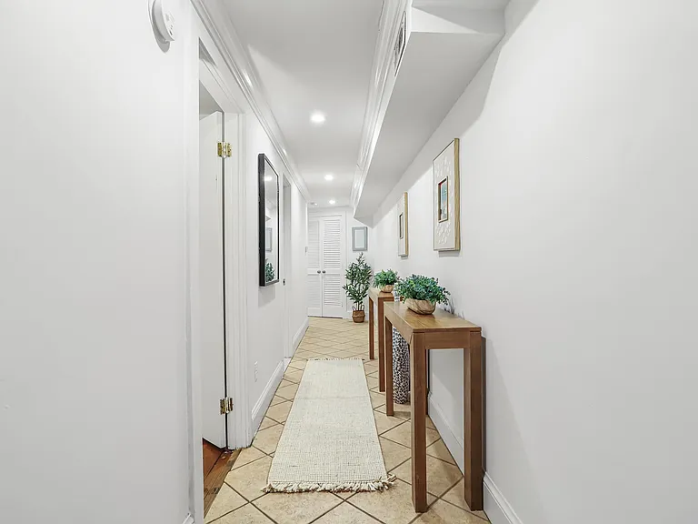 1732 Willard St NW #B — Photo 13