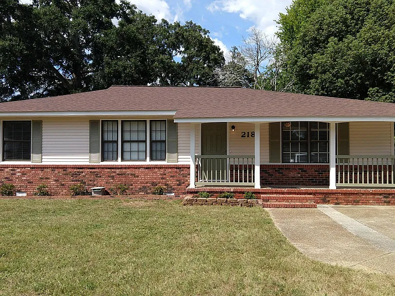 218 Betty Rd — Photo 1